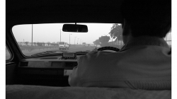 Cestou z letiště, venku je šílený smog