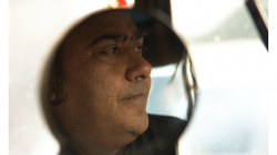 Náš oblíbený řidič motorikši - ochotný, vcelku levný a pekelně rychlý