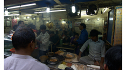 Rychlé občerstvení ve Starém Delhi