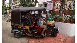 Na chvilku jsem si zahrál na řidiče motorikši