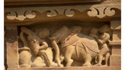 Khajuraho - chrámový komplex - výjevy z Kama Sutry