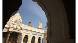 Khajuraho, další z chrámů