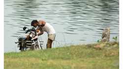 Národní park nebo ne, motorka se musí blýskat