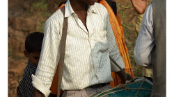 Veselý svatební bubeník