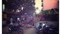 Varanasí - před hotelem