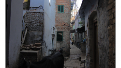 Varanasí - jedna z typických uliček