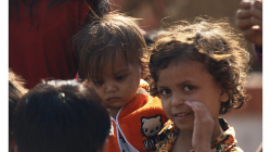 Varanasí - děti na ghátech