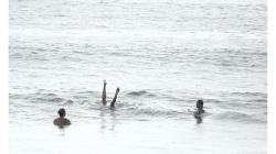 Goa - děti si hrají :)