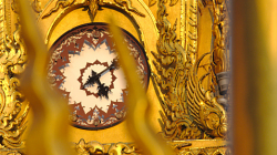 Zlaté hodiny v Chiang Rai