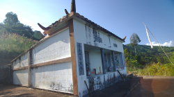 Vyhnala Dravona ze střechy čínského chrámu