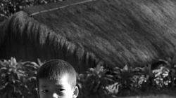 Pořád za námi chodil, ani propiskou jsem ho neuplatil