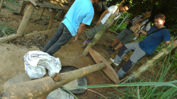 Boyda zkouší, jak vydělat na zpracování rýže, začátky jsou vždy těžké