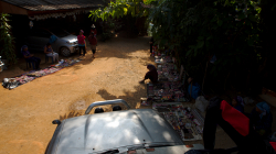 Před odjezdem z Akha