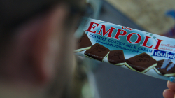 V busu jsme dostali tuhle chemickou oplatku