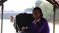 Výlet lodí po řece