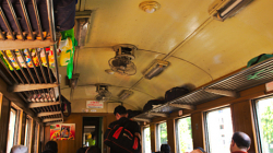 Jedeme vlakem na jih