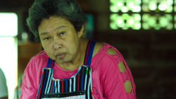 V jedné něco jako restauraci