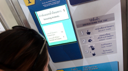 Kupujeme lístky na Skytrain