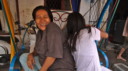 Na pokec na houpačce / Chit chat on swing