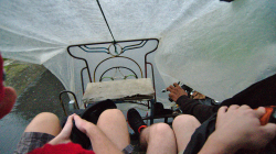 Cestujeme becakem pod igelitem / Traveling with becak, covered by plastic