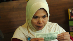 Směnárna peněz / Money Exchange