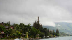 Ostrov Samosir / Samosir Island