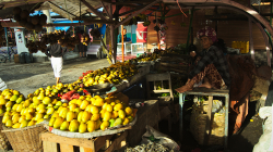 Trh v Parapatu / Parapat market