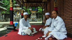 Je těžké býti mnichem / It\'s hard to be a monk