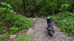 Po dvou kilometrech najednou konec silnice / After two kilometres the end of the road, suddenly