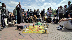 Dlouho jsem je sledoval a stejně nepochopil / I has watched them for a long time, witnout understanding them anyway