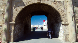 Vstup do přístavu / Harbour entrance