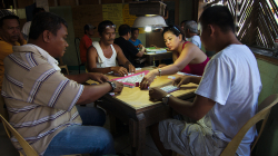 Mahjongová herna / Mahjong players