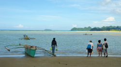 U řeky Sipalay / By Sipalay river